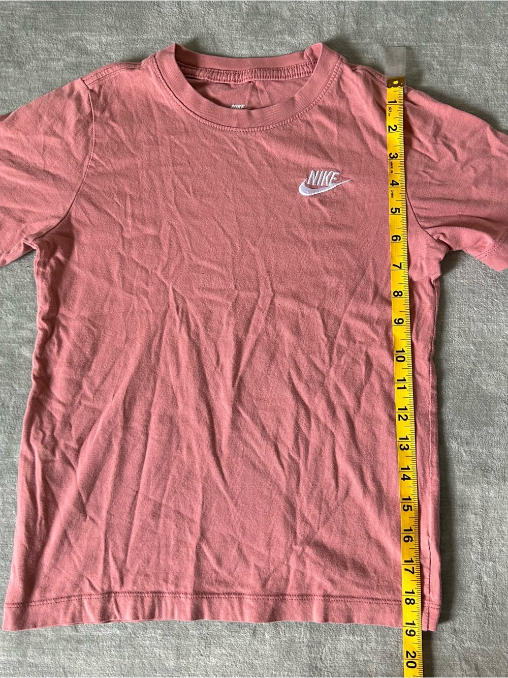 Nike Boys Red/pink Stardust The Nike Tee 100% Cotton Logo Embroidered T-Shirt S